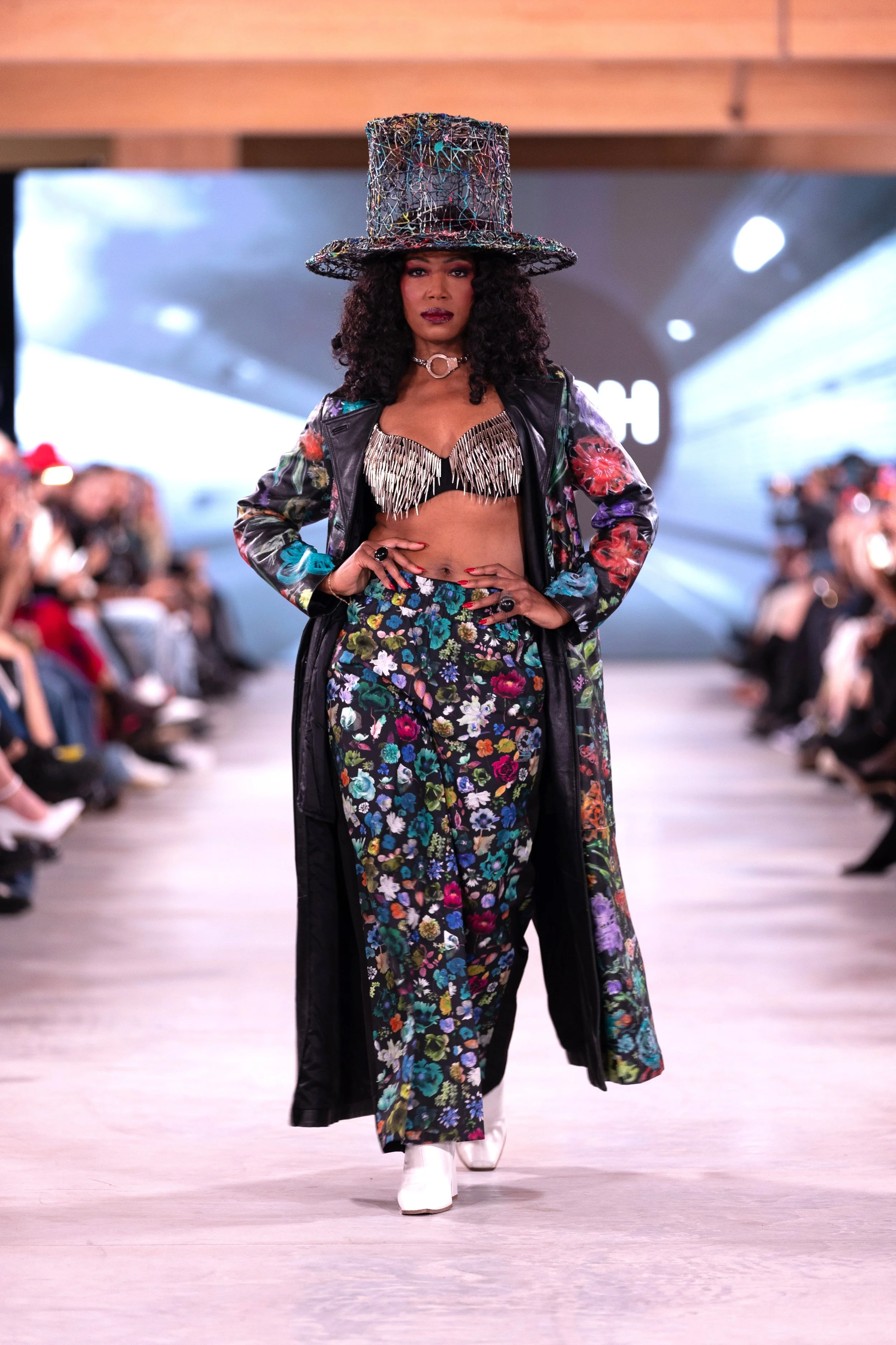 The model portfolio of Dorly Jean-Louis: fashion, beauty, print